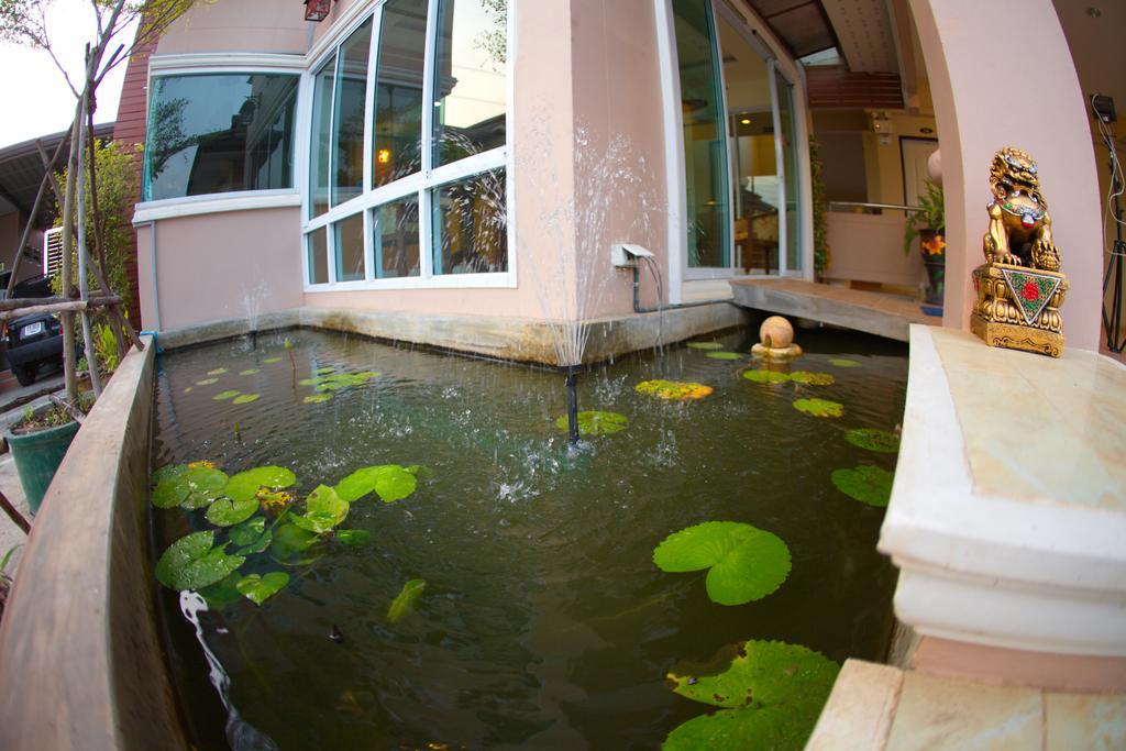 Отель Baan Sanpoom Пхитсанулок Экстерьер фото